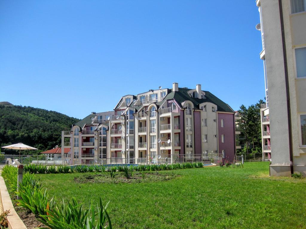 Каварна Хилс Апартаменти - Kavarna Hills Apartments エクステリア 写真